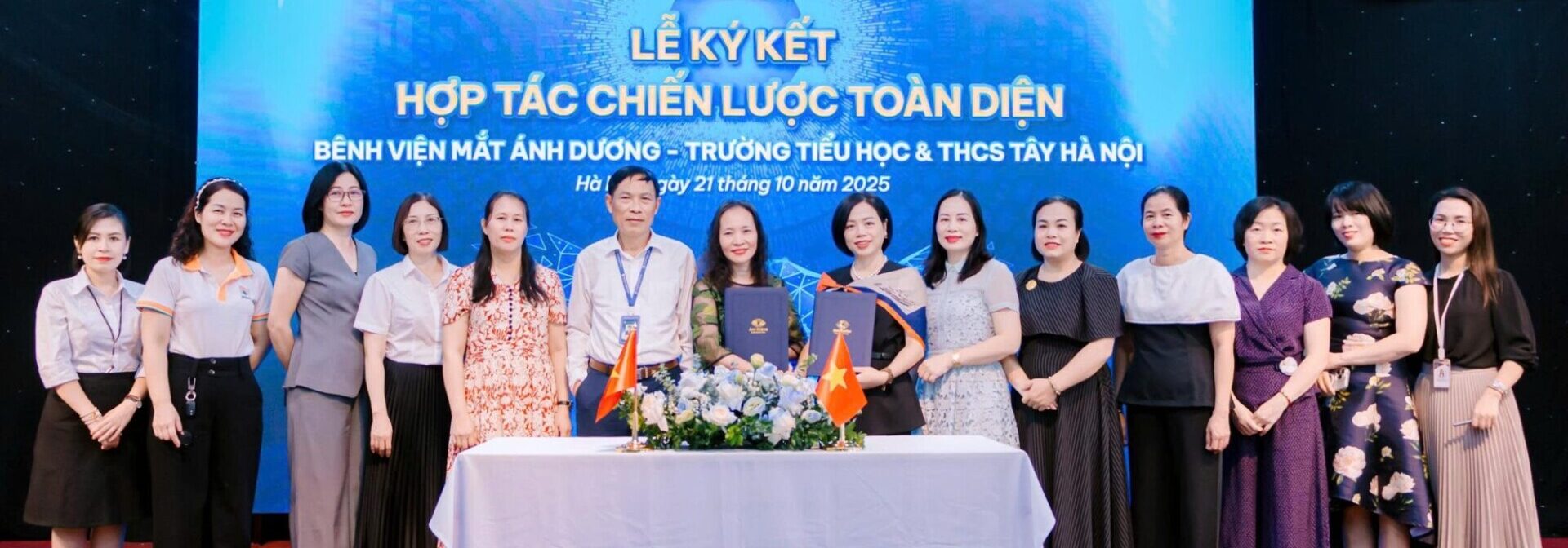 LỄ KÝ KẾT HỢP TÁC CHIẾN LƯỢC TOÀN DIỆN GIỮA BỆNH VIỆN MẮT ÁNH DƯƠNG VÀ TRƯỜNG TIỂU HỌC & THCS TÂY HÀ NỘI