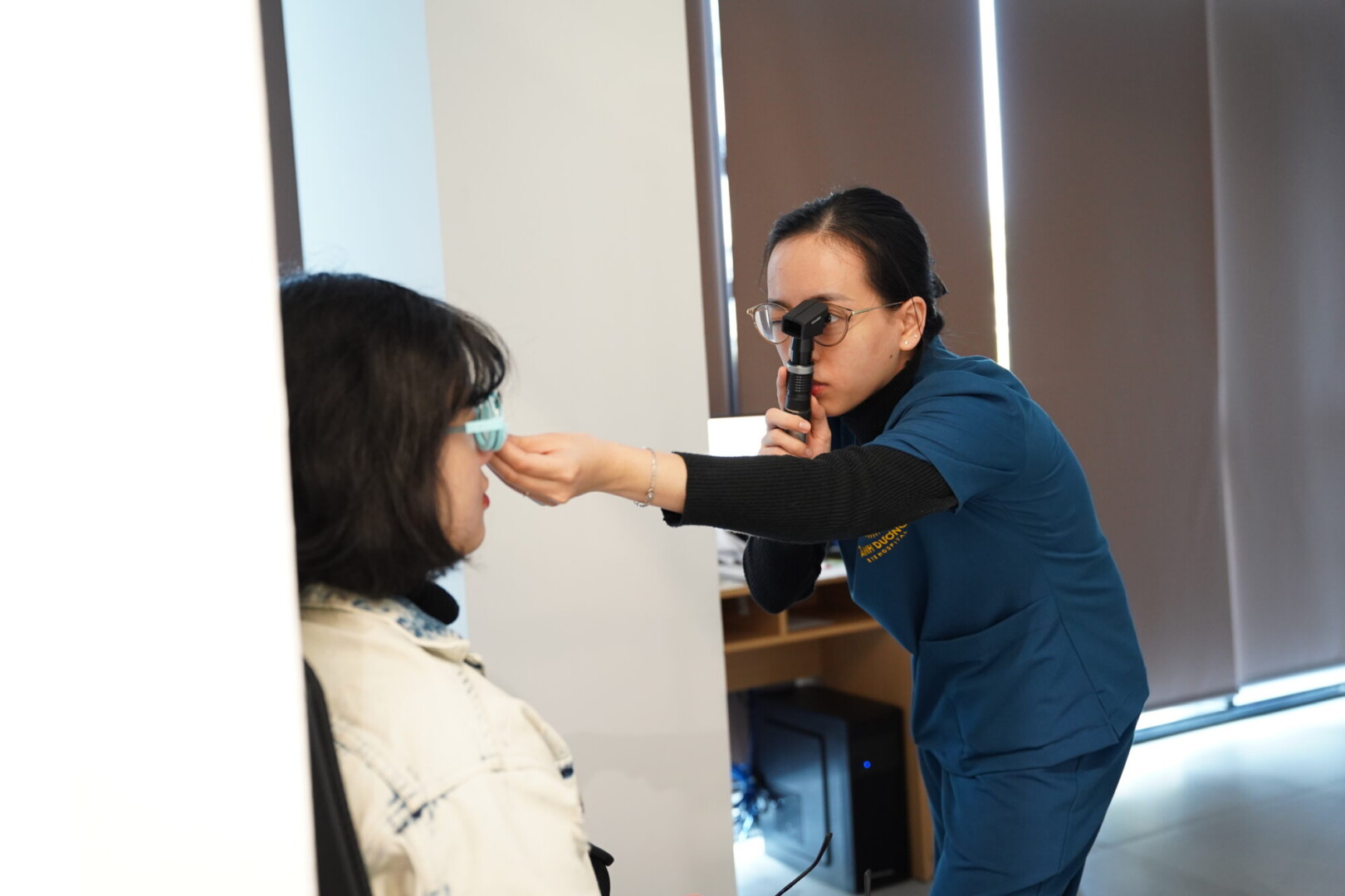 Đo kính cận – Bước cần thiết để có đôi mắt sáng rõ