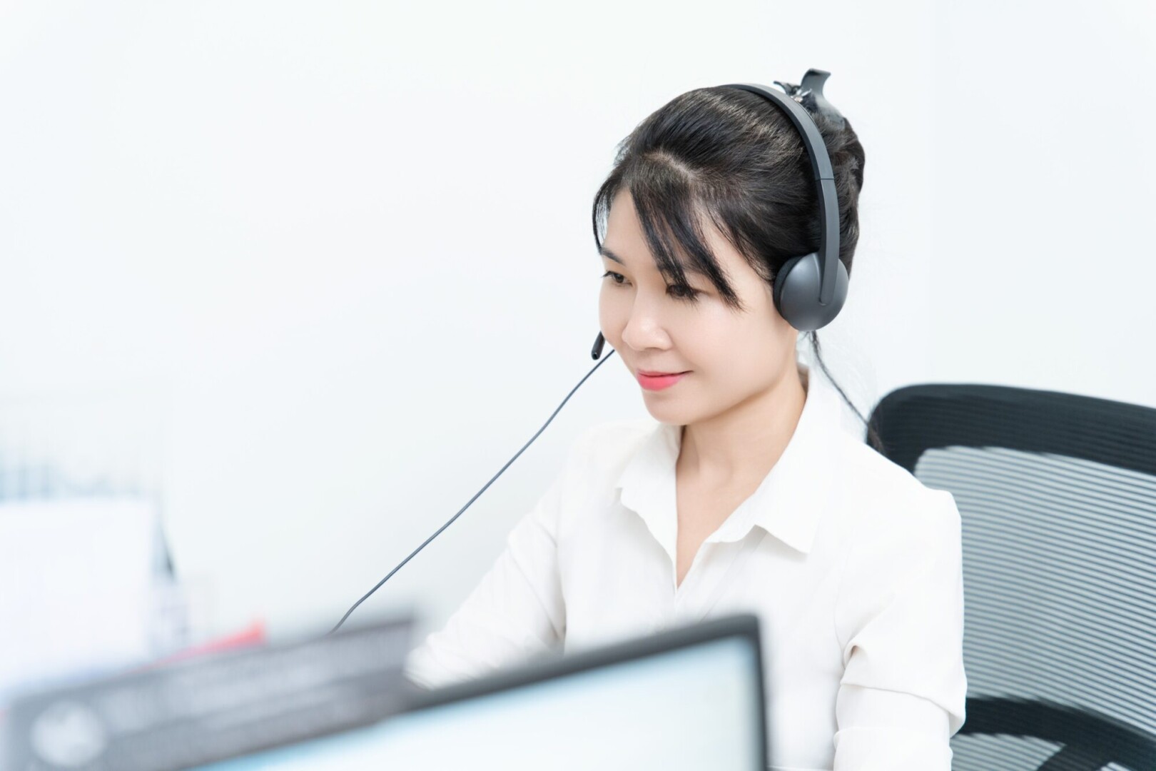 TUYỂN DỤNG NHÂN SỰ – CÙNG CHÚNG TÔI KIẾN TẠO GIÁ TRỊ CHO THỊ LỰC VIỆT 👁️