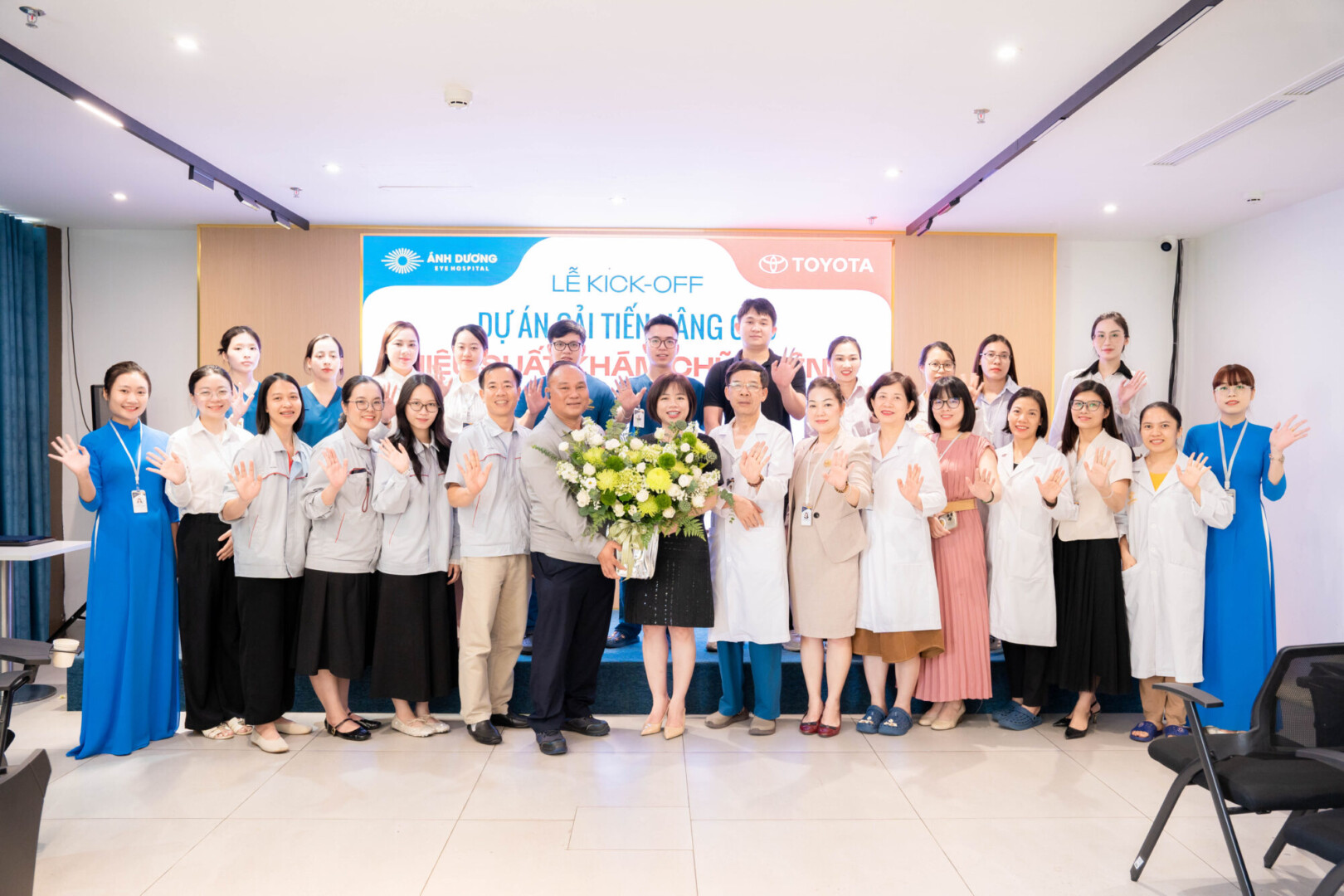 BỆNH VIỆN MẮT ÁNH DƯƠNG VÀ CÔNG TY Ô TÔ TOYOTA VIỆT NAM ĐỒNG HÀNH TRIỂN KHAI CHƯƠNG TRÌNH CẢI TIẾN VẬN HÀNH