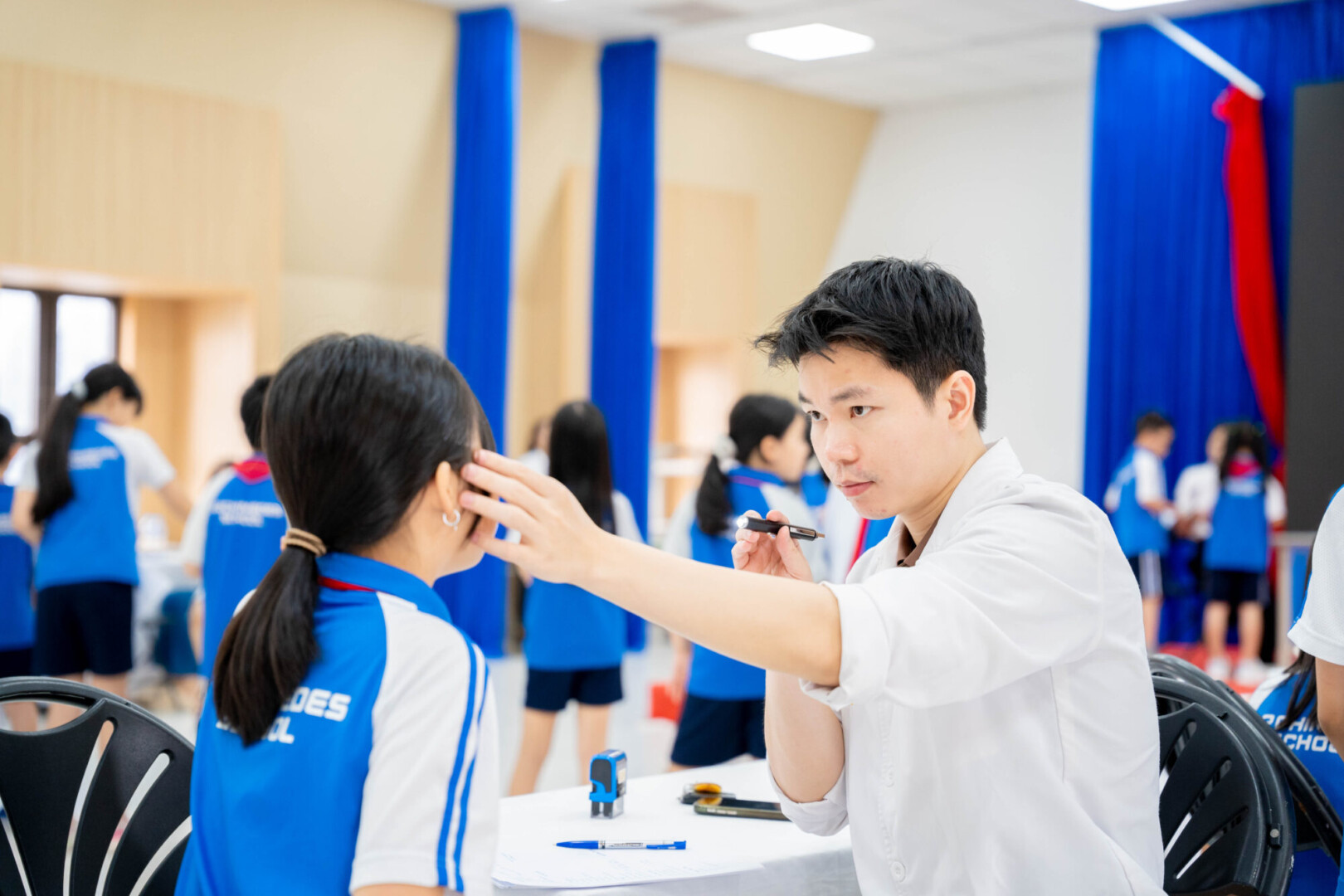 BỆNH VIỆN MẮT ÁNH DƯƠNG ĐỒNG HÀNH KHÁM SỨC KHỎE HỌC SINH PHƯỜNG CẦU GIẤY NĂM HỌC 2026-2027